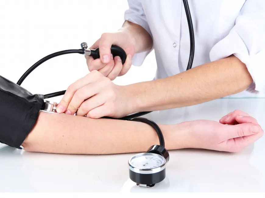 Cách sơ cứu khi bị hạ huyết áp
