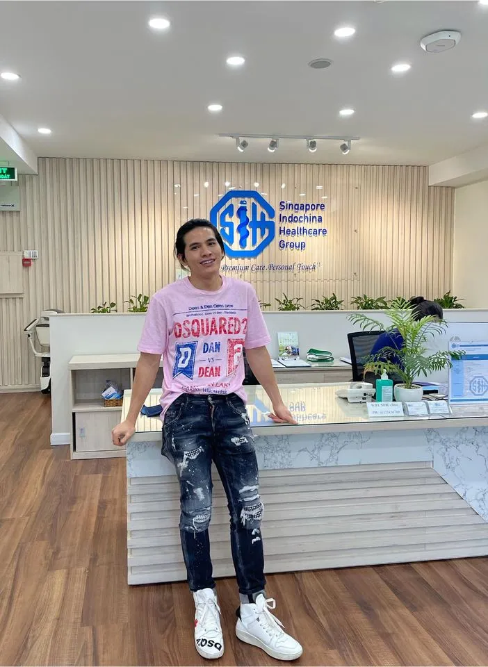 Khách hàng ca sĩ Quốc Thiên